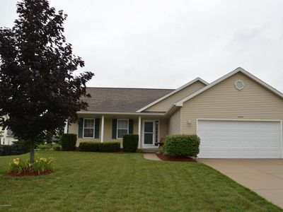 13723 Harvest Ln, Bath, MI, 48808