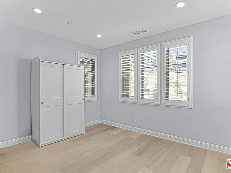 20326 W Liverpool Way — Photo 42