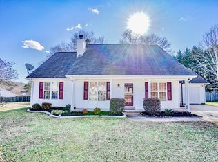 22 Acklen Dr, Simpsonville, SC 29681