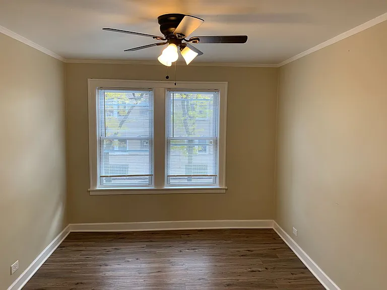 2636 N Leclaire Ave — Photo 4
