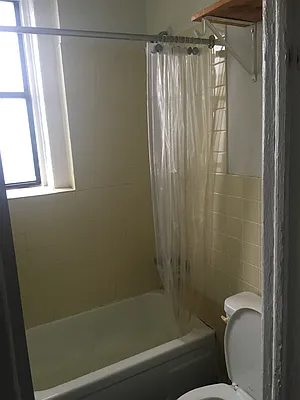 Rented by Metro Prop NY Corp | media 19