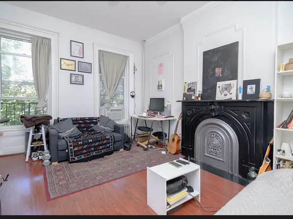 1545 Pacific Street image 6 of 9