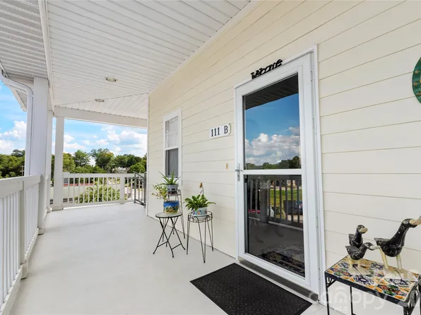 111 White St #B, Morganton, NC 28655