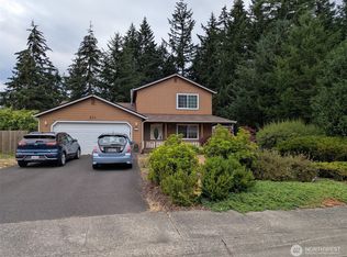 511 Burnham Ln SE, Rainier, WA 98576