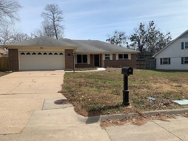 1st image of 3817 S 32nd Cir