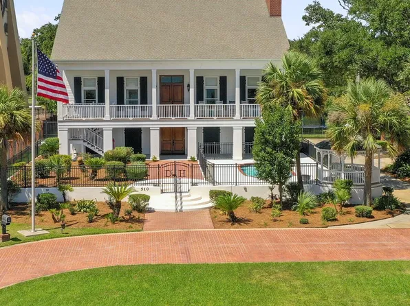510 Beach Blvd, Biloxi, MS 39530