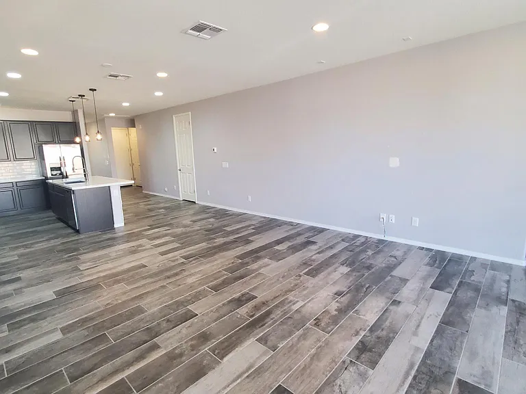 1256 E Jahns Dr — Photo 13