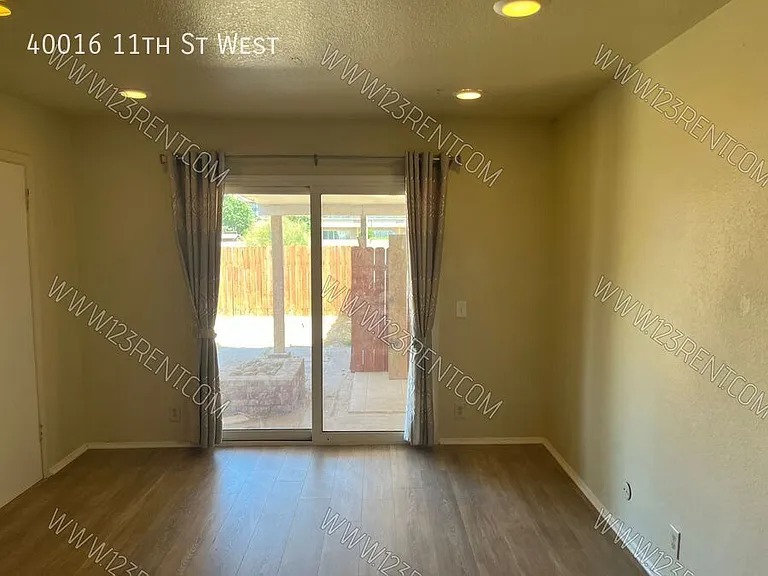 40016 11th St W — Photo 21