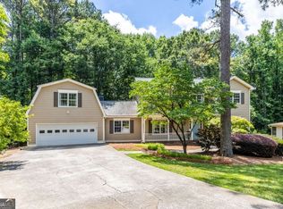 1025 Foxfire Dr, Lawrenceville, GA 30044