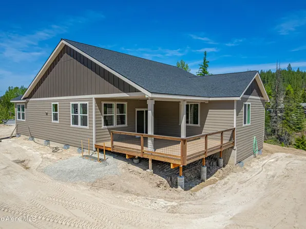 204 Silver Saddle Ct, Pinehurst, ID 83850