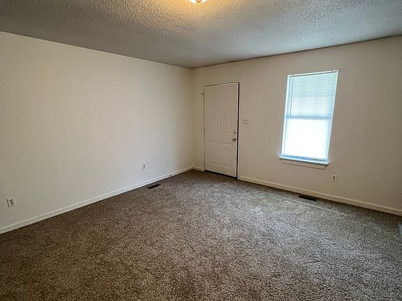 2nd image of 104 Suzanne Cir #A