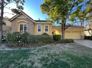 490 Westlake Dr, West Sacramento, CA 95605