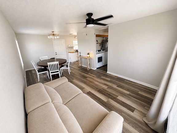 2nd image of 320 W Voorhis Ave