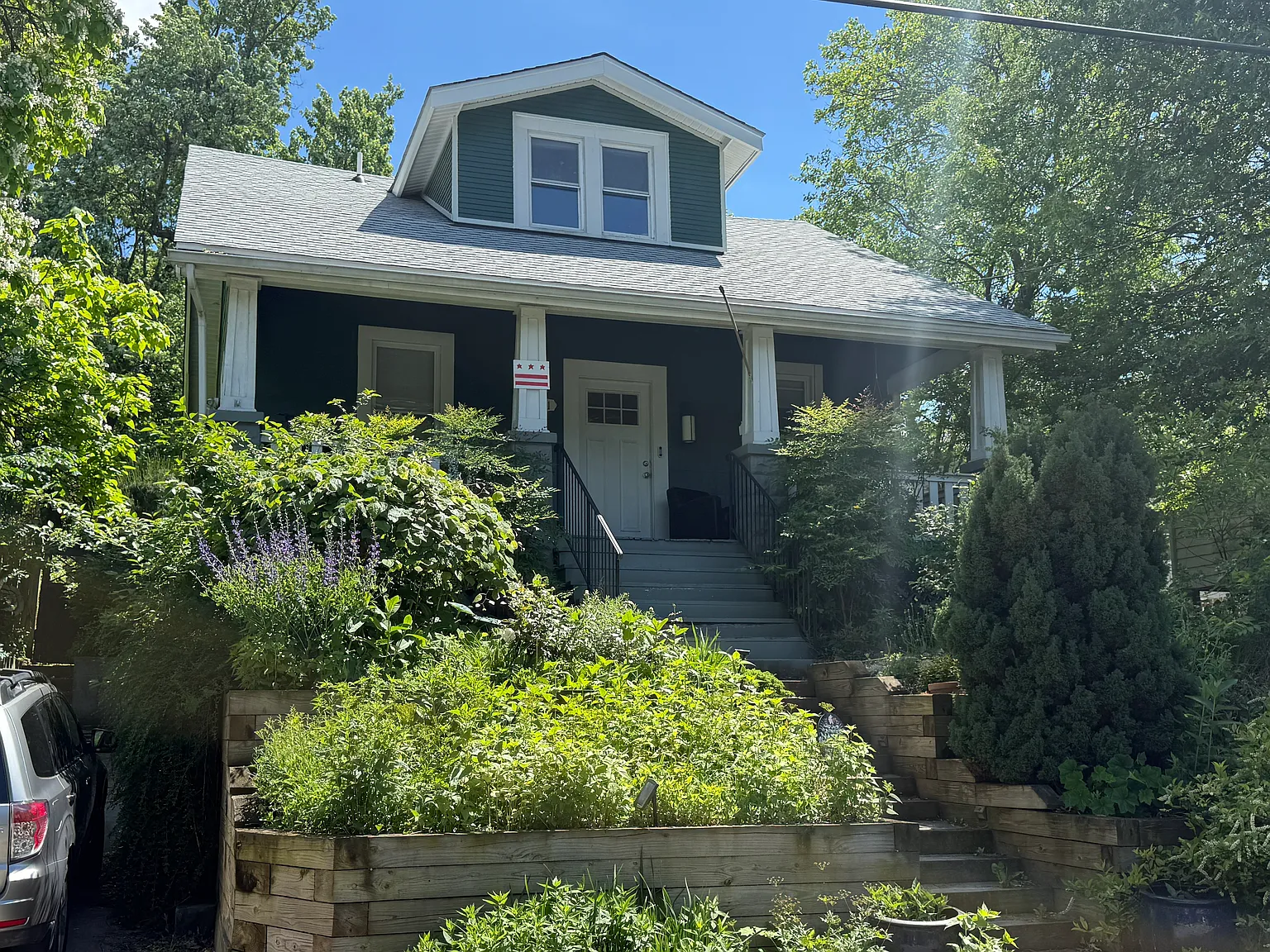 3 bed, 2269 sqft, $3,500 — Photo 2