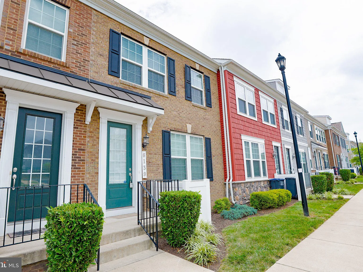 Haymarket Crossing Condominium — Photo 2