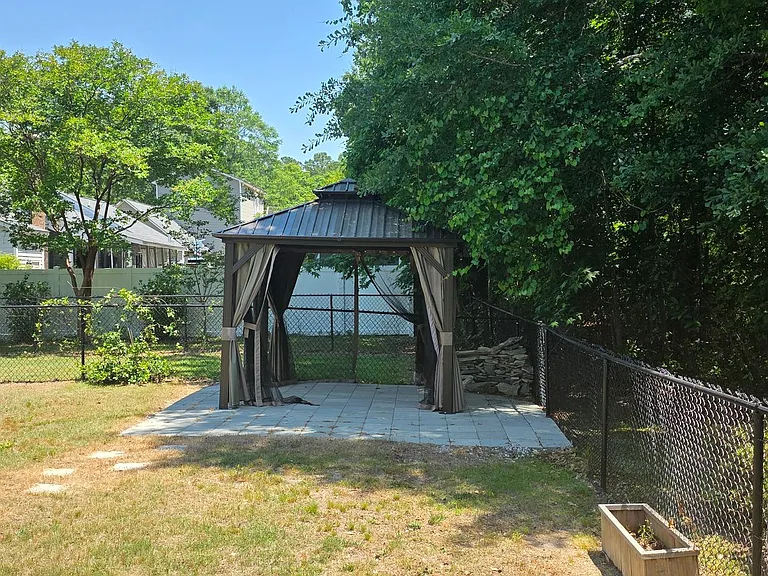 113 Lakeland Dr — Photo 9