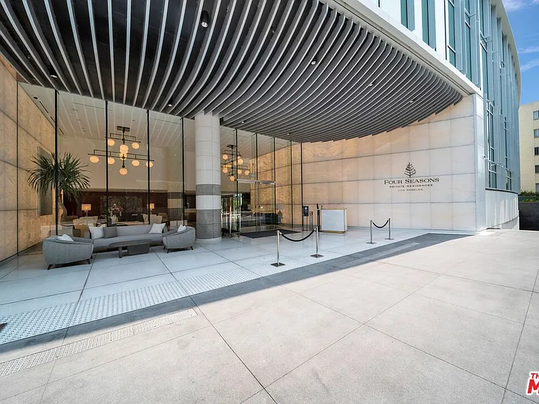 9000 W 3rd St #211 — Photo 16