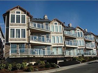 1st image of 22226 Cliff Ave S APT 304