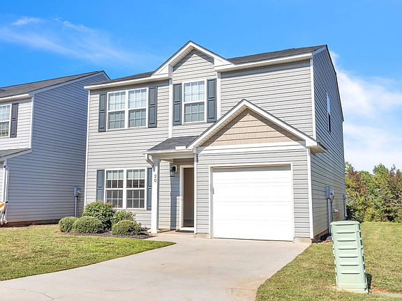 2nd image of 20 Jones Creek Cir