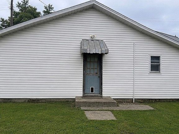 4th image of 901 E State St