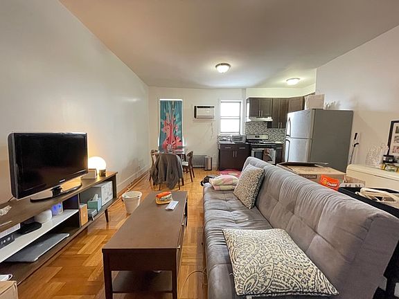 2nd image of 762 Saint Marks Ave #B6