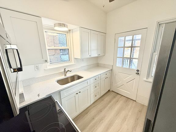 5th image of 2413 Milburn St