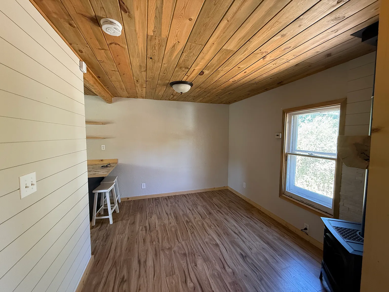 2 bed, 936 sqft, $950 — Photo 2