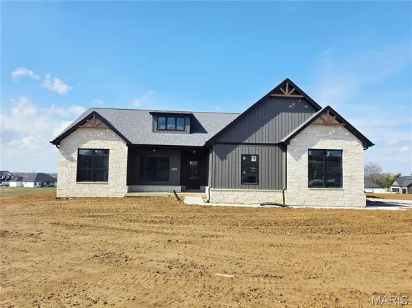 3745 Thicket Dr, Shiloh, IL 62221