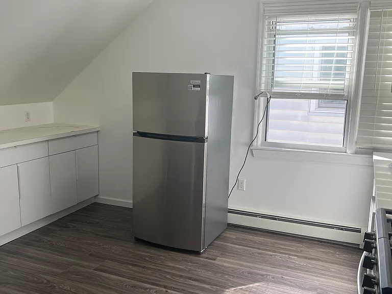 375 Ross Ave #2 — Photo 2