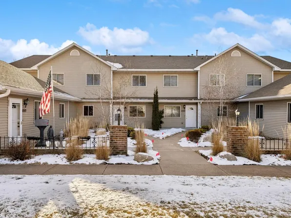 1511 Creek Meadows Dr NW, Minneapolis, MN 55433