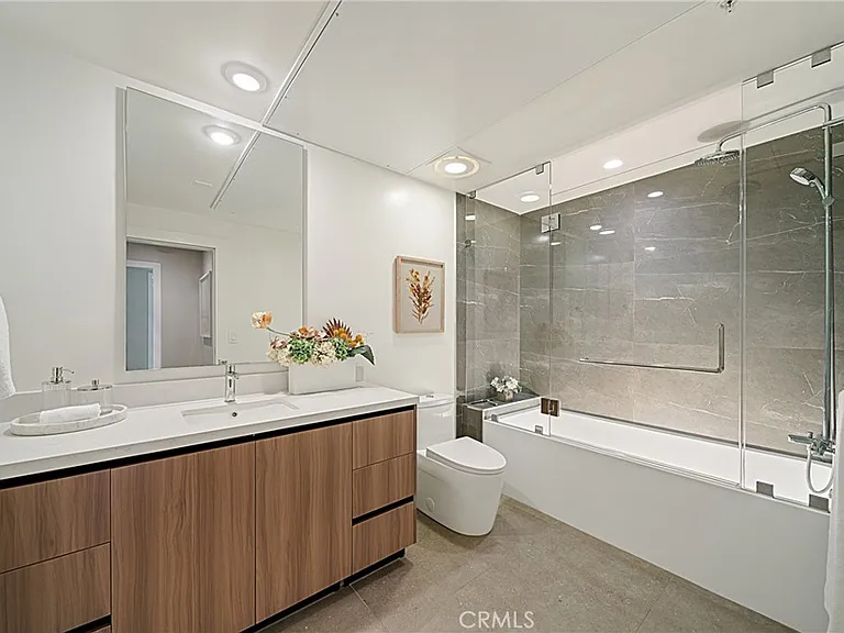 39 S Los Robles Ave #6010 — Photo 25
