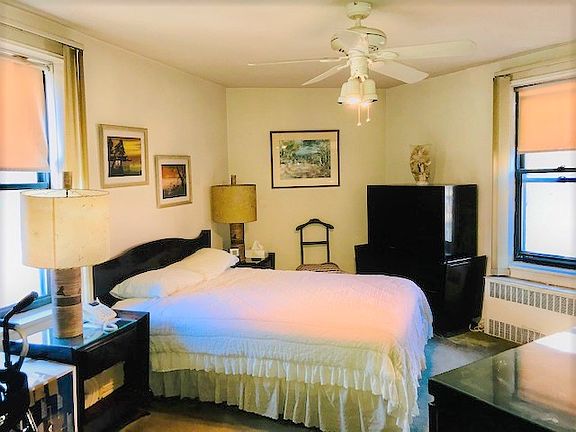 2nd image of 8375 Woodhaven Blvd APT 3L