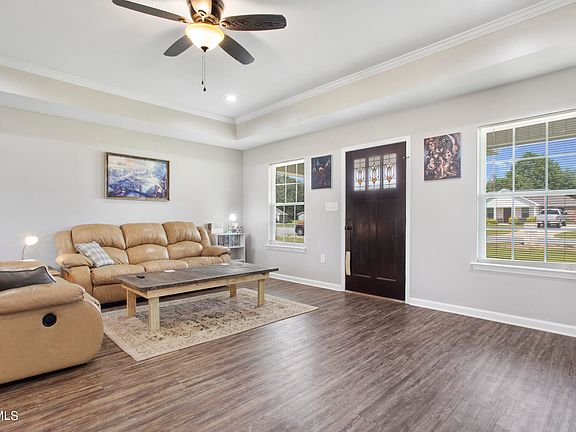 3rd image of 132 Tayah Dr