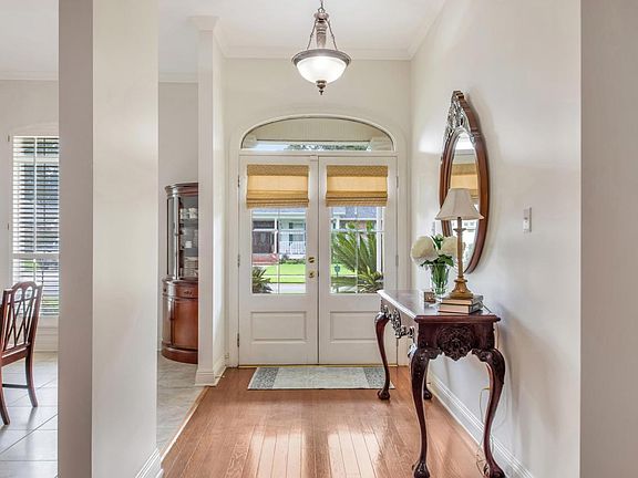 5th image of 205 Spyglass Ln