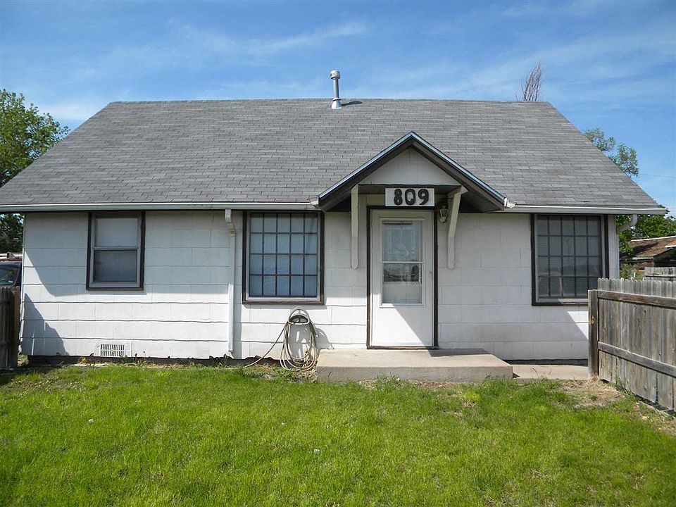 1st image of 809 E 8th