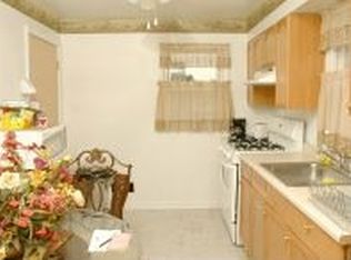 46 Bernard St, Carteret, NJ 07008