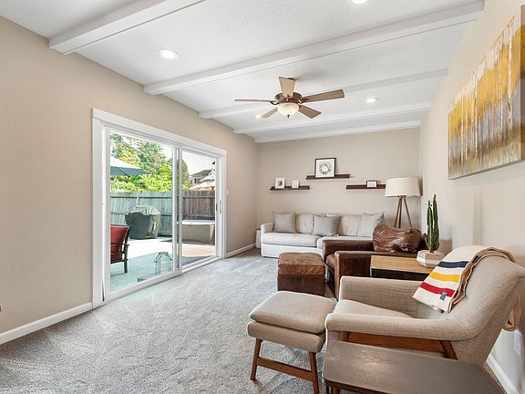 5th image of 452 Santa Mesa Dr