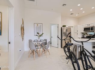 2010 E River Rd UNIT 204, Tucson, AZ 85718