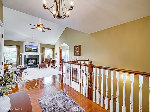 3rd image of 17339 Oak Valley Dr