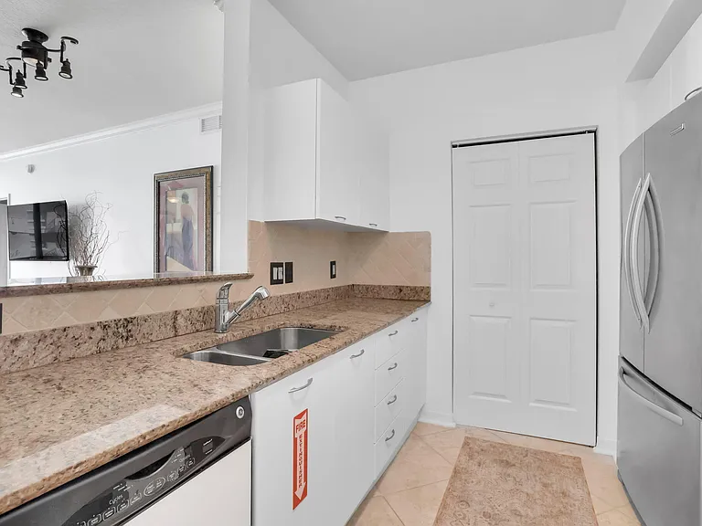 625 Casa Loma Blvd #1103 — Photo 9