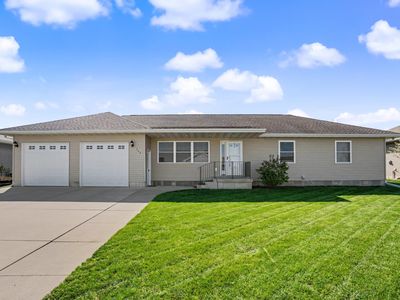 703 Juniper Dr, Independence, IA, 50644