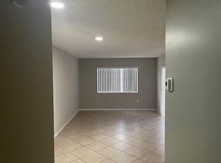 3405 Winkler Ave APT 207, Fort Myers, FL 33916