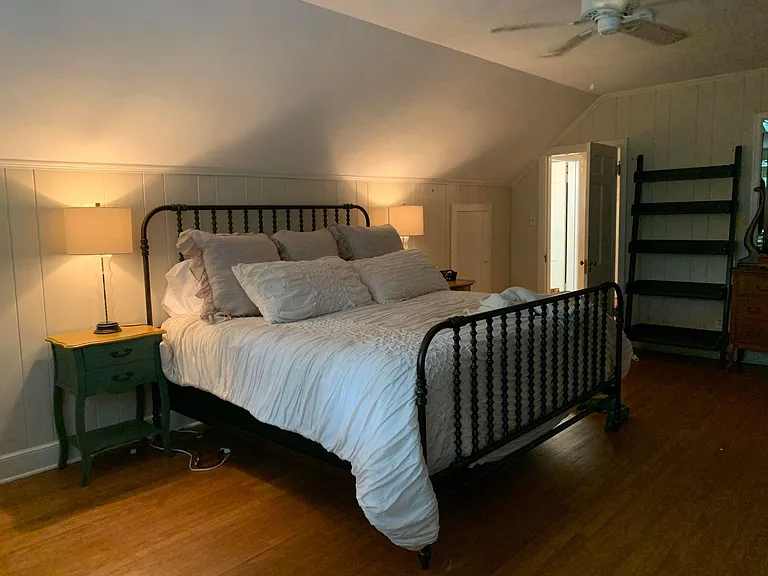 103 E Palisades Dr — Photo 48