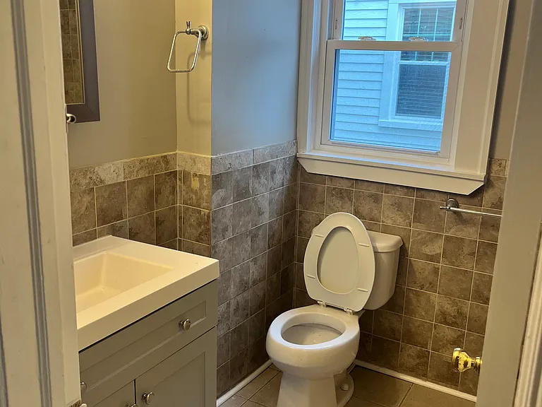 66 Poe Ave #2 — Photo 3