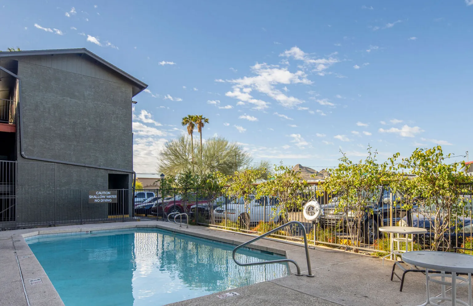 Mirador Apartments — Photo 2