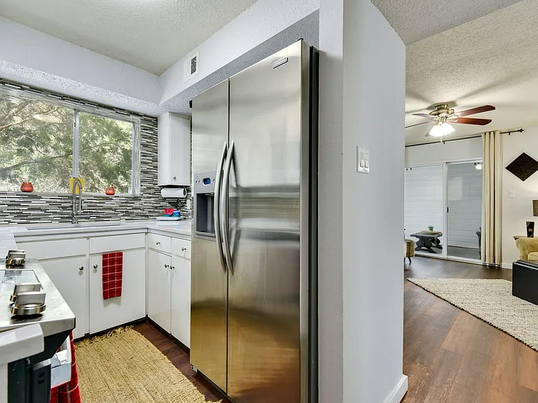 1122 Bluebonnet Ln #A — Photo 26