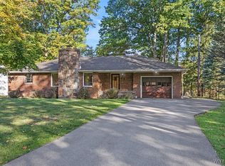 184 Hi View Ter, West Seneca, NY 14224