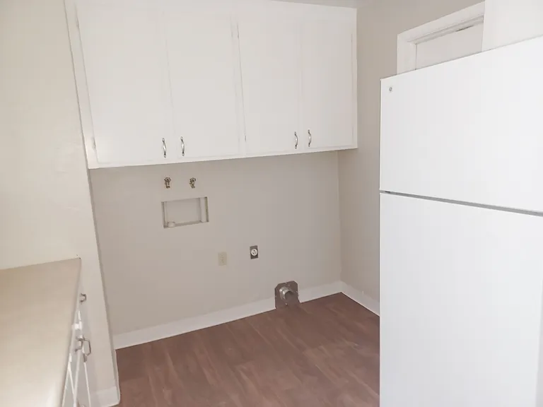 Magnolia Apartments — Photo 10