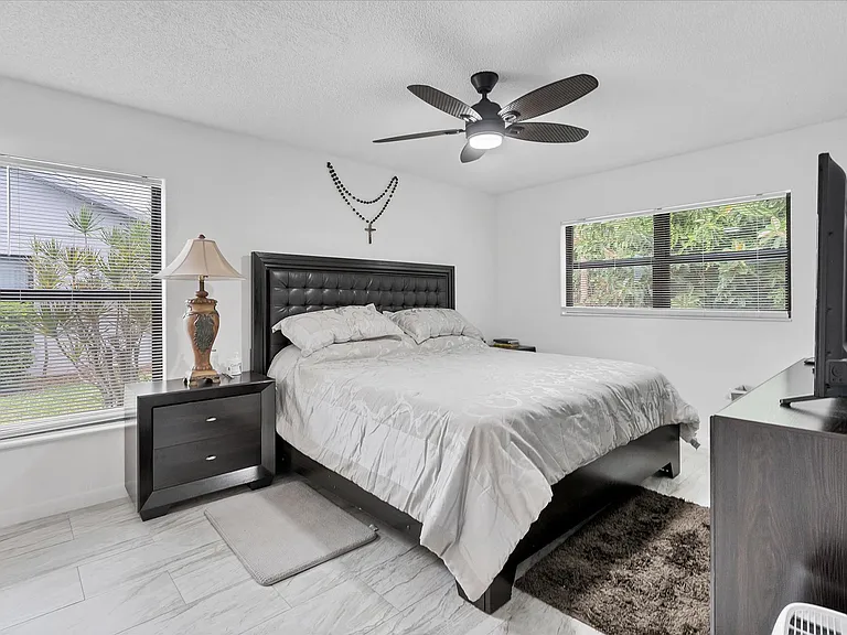 4732 Blackberry Dr — Photo 9