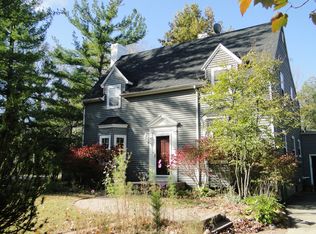 1215 N Hyland Ave, Ames, IA 50014